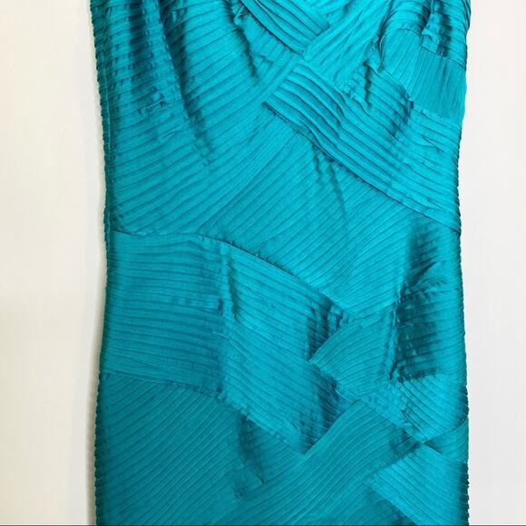 Tadashi Shoji Cap Sleeve Criss Cross Knee Length Formal Dress M - Picture 7 of 9